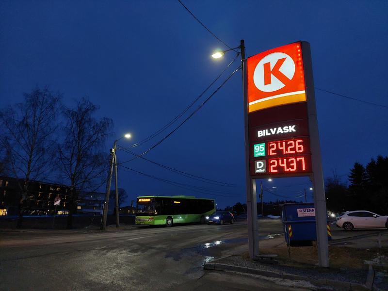 Tiltakspakken er ment som en hjelp til å håndtere situasjonen knyttet til de ekstreme drivstoffutgiftene