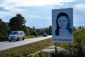 Altfor mange dør eller blir hardt skadd, i trafikkulykker, fordi det går for fort. Bård Asle Nordbø, Statens vegvesen