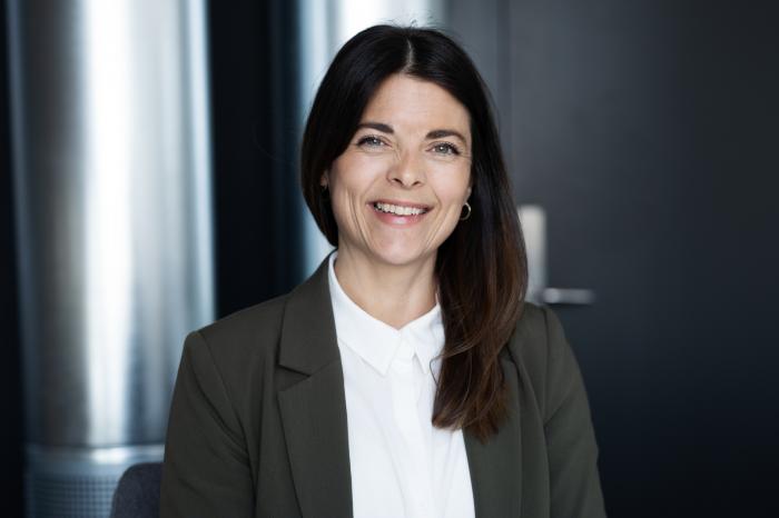 LITT DRAHJELP: – I denne fasen kommer Enova inn med støtte for å stimulere til at stasjonene blir bygget raskere enn det som ellers ville vært tilfellet. Foto: Enova